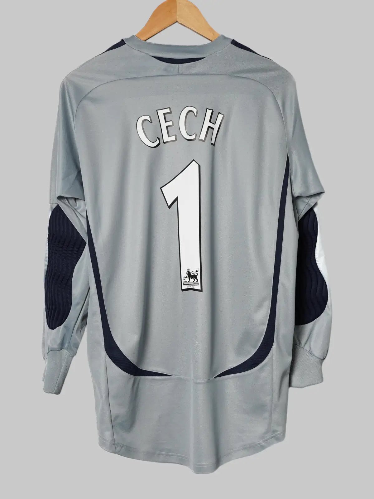 Chelsea Keeper Shirt 2007/8 Cech 1 (M)