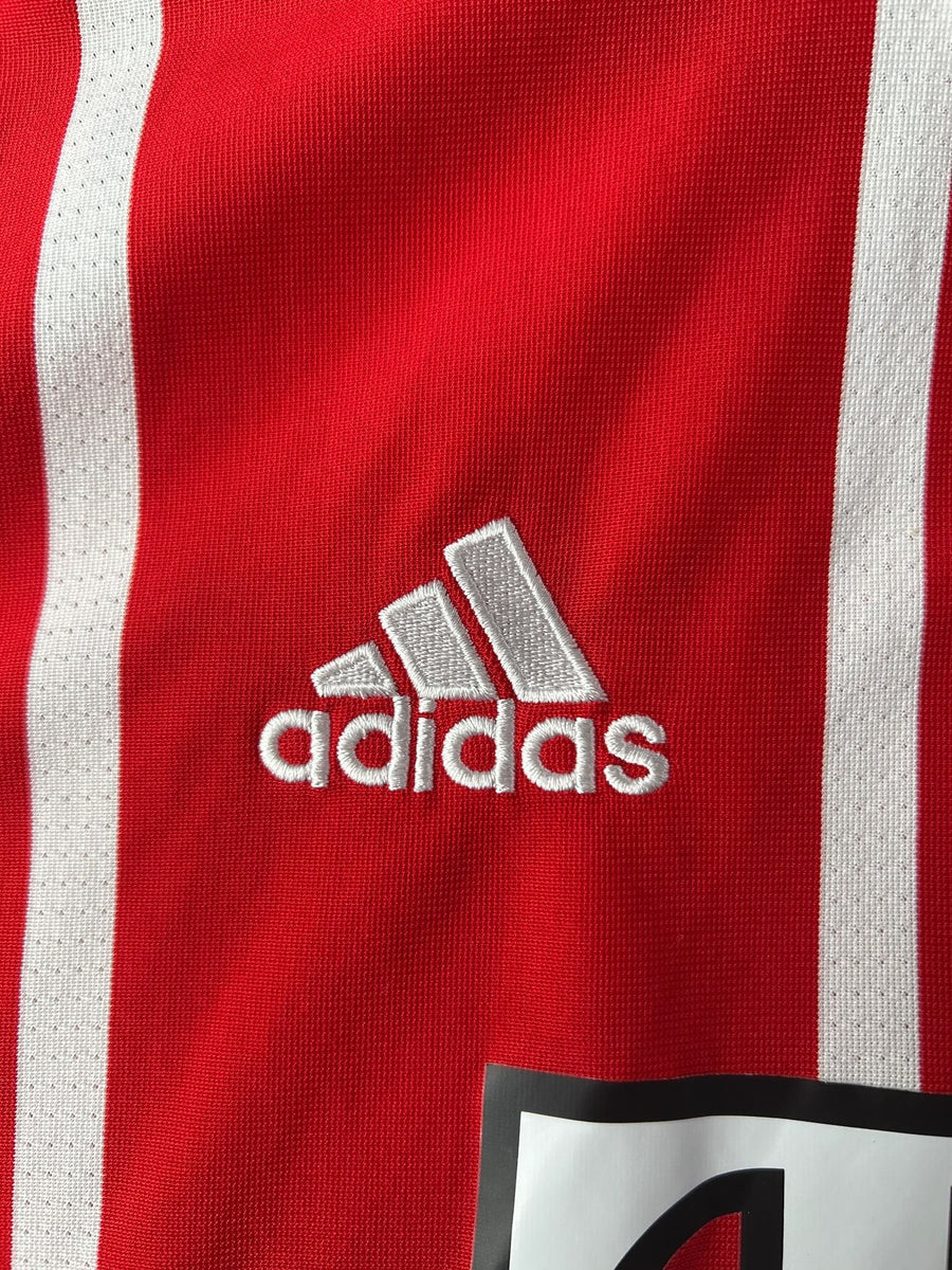 2017/18 Bayern Munich Home Shirt Lewandowski #9 (L)