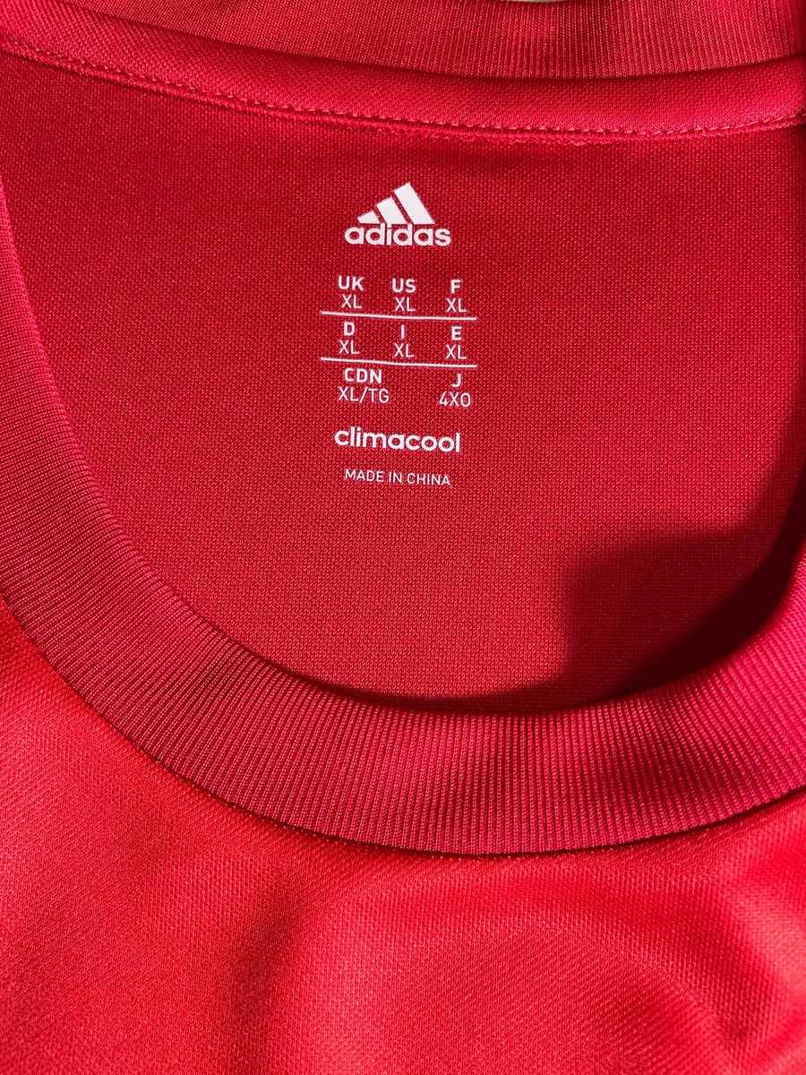 2016/17 Manchester United Training Shirt (XL)