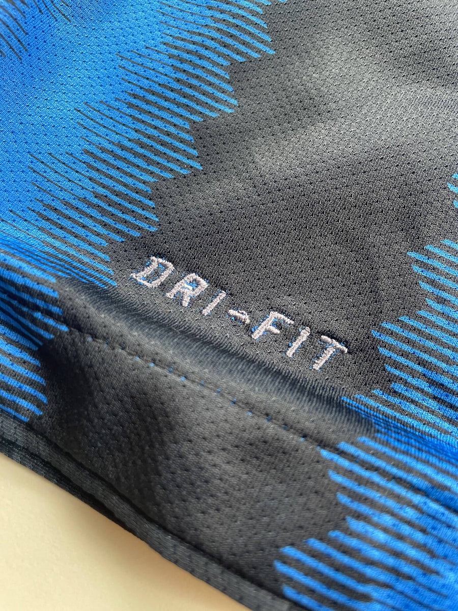 2010-11 Inter Milan Sneijder #10 Home Shirt (M)