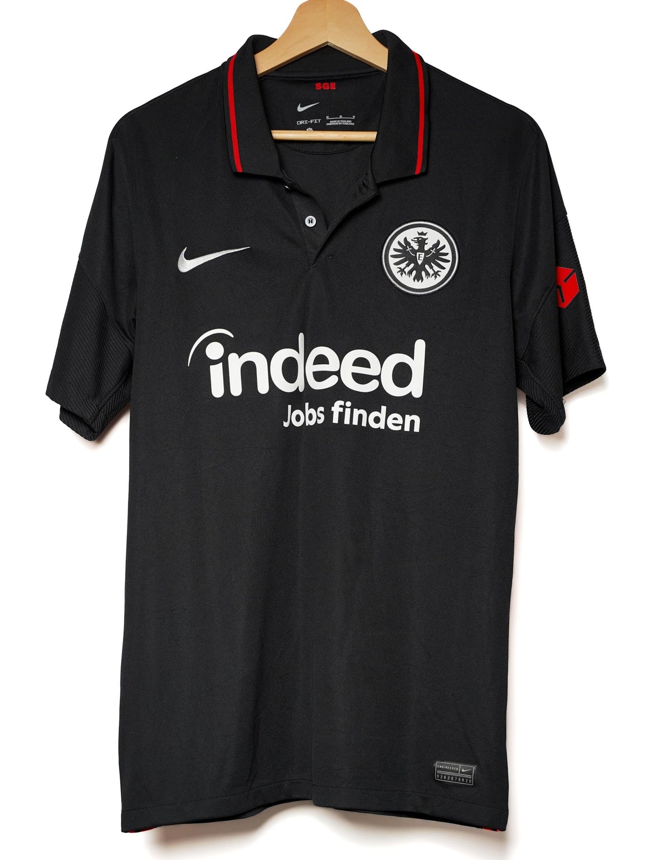 Eintracht Frankfurt Home Shirt 2021/22 (M)