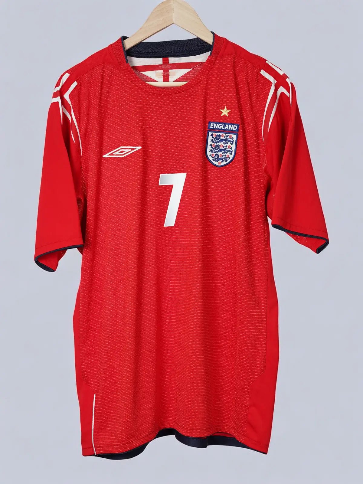 England Away Shirt 2004/5 Beckham 7 (XL)