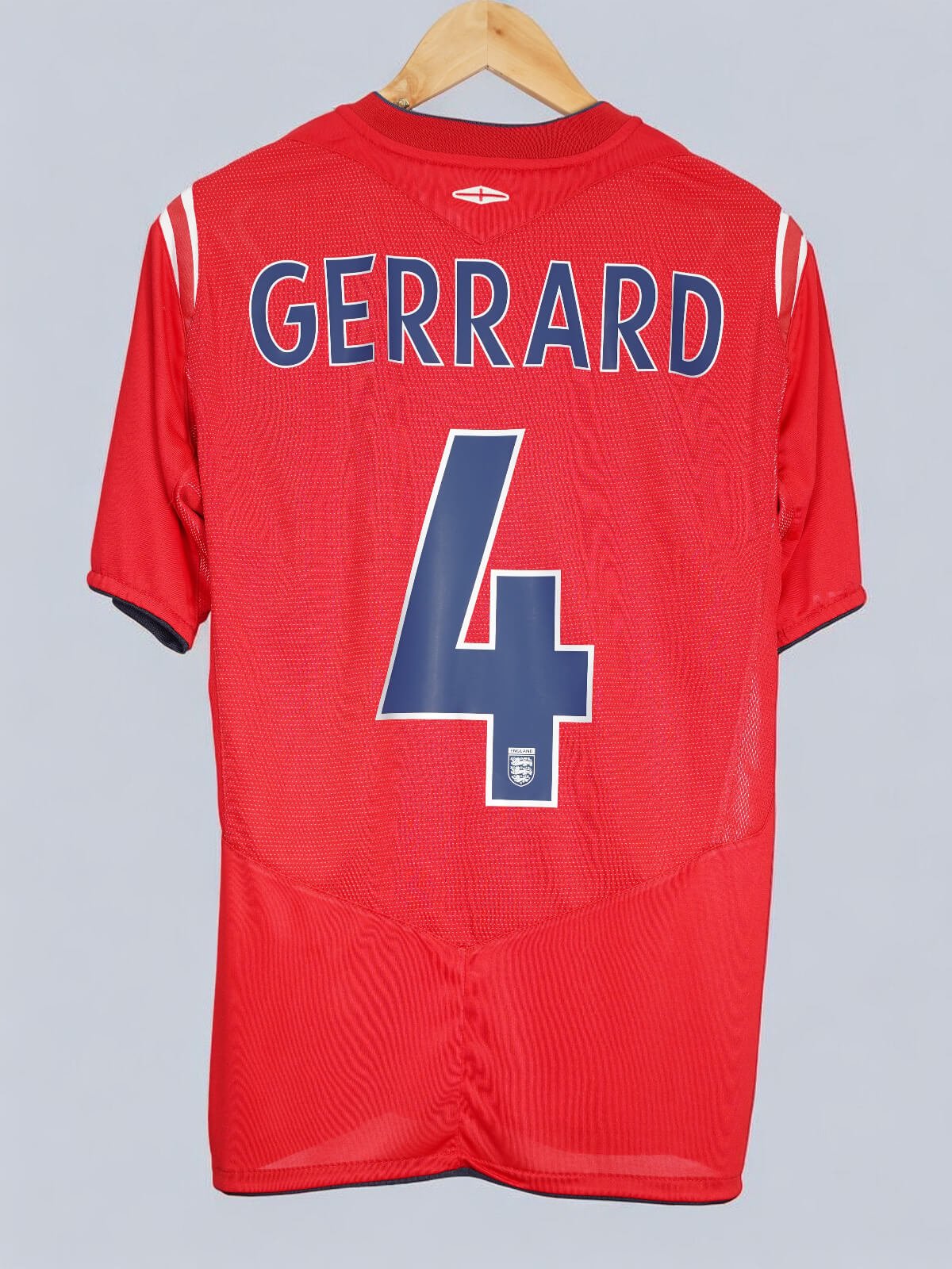2004-06 England Gerrard #4 Home Shirt (M) Umbro | First11