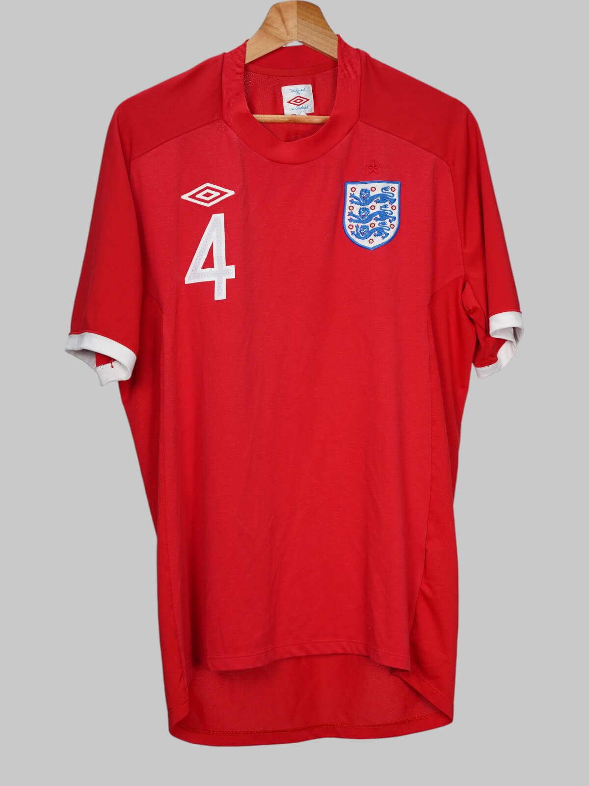 England Away Shirt 2010/11 Gerrard 4 (L)