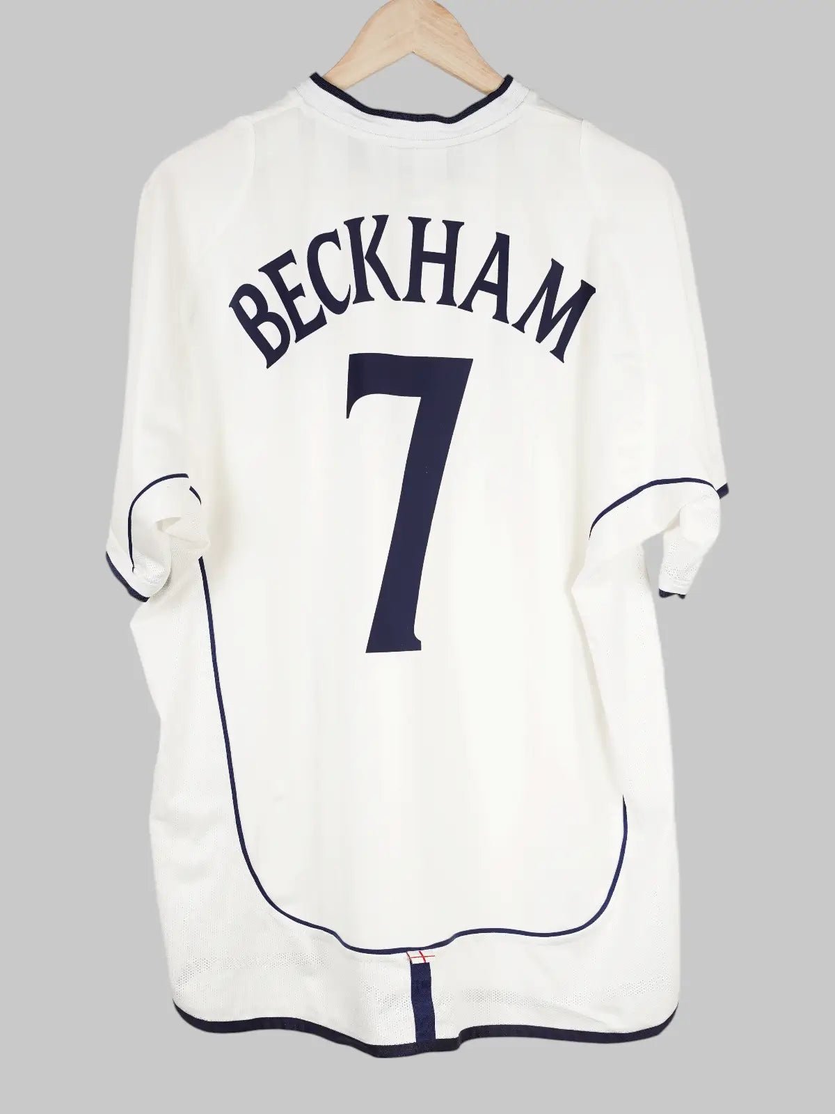 England Home Shirt 2002/3 Beckham 7 (XL)