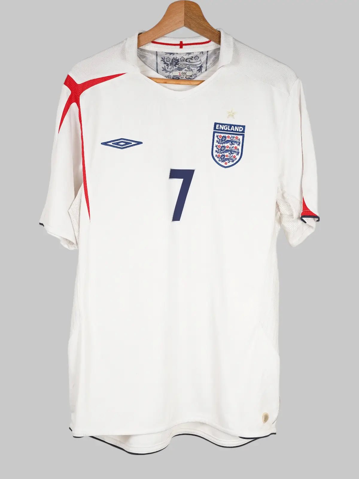 England Home Shirt 2006/7 Beckham 7 (L)
