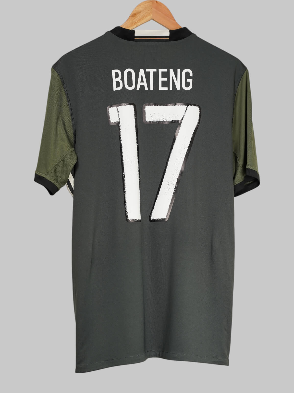 Germany Away Shirt 2016/17 Boateng #17 (L)
