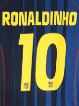 FC Barcelona Away Shirt 2004/5 Ronaldinho 10 (M)