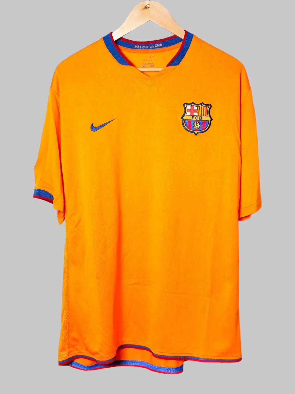 FC Barcelona Away Shirt 2006/07 Ronaldinho 10 (XL)