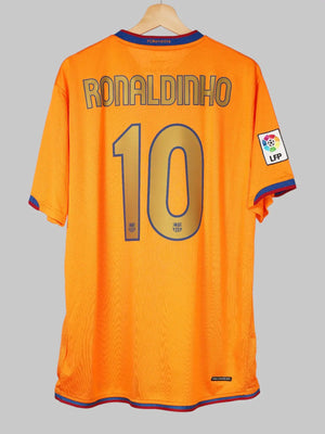 FC Barcelona Away Shirt 2006/7 Ronaldinho 10 (XL)