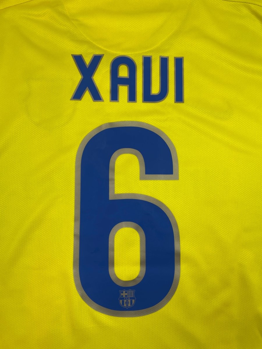 FC Barcelona Away Shirt 2008/9 Xavi #6 10/10 - M