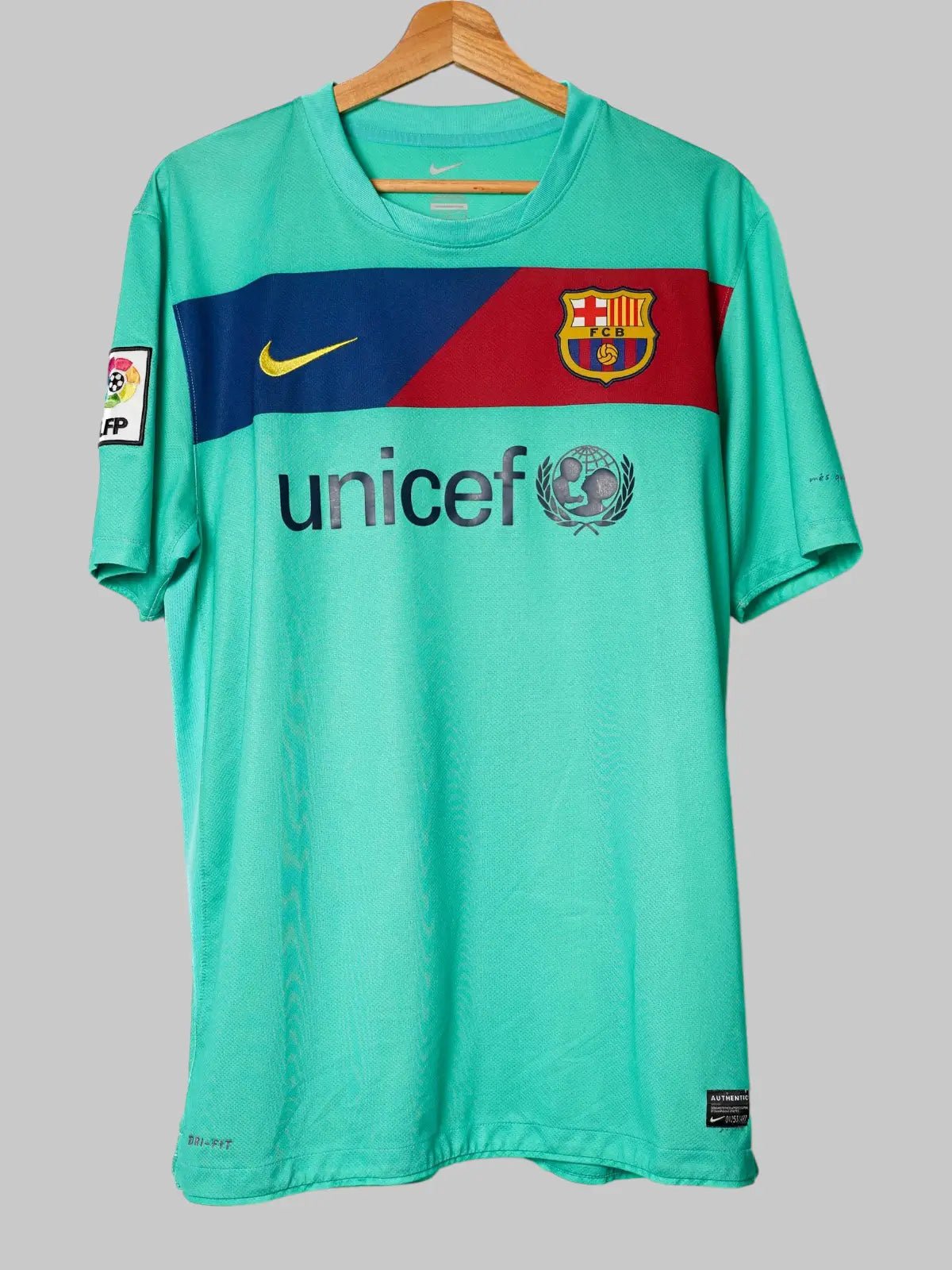 FC Barcelona Away Shirt 2010/11 Messi 10 (L)