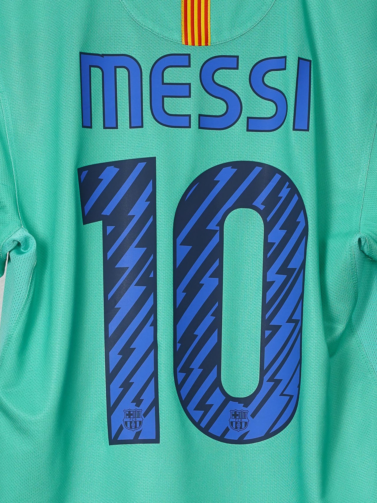 FC Barcelona Away Shirt 2010/11 Messi 10 (S)