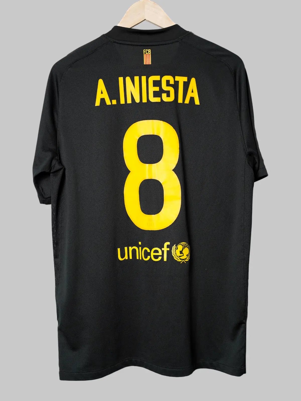 FC Barcelona Away Shirt 2011/12 A.Iniesta 8 (L)