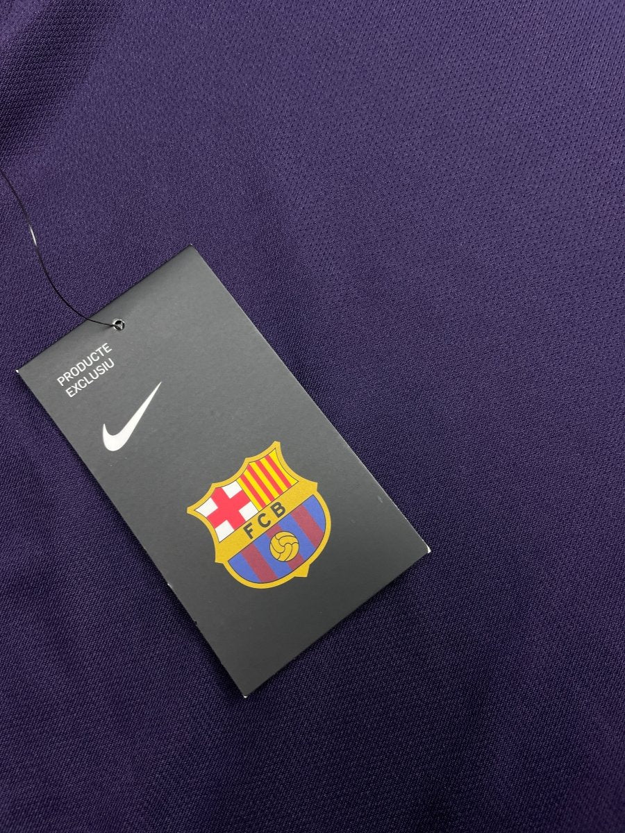 FC Barcelona Away Shirt 2016/17 BNWT - 10/10 - XL