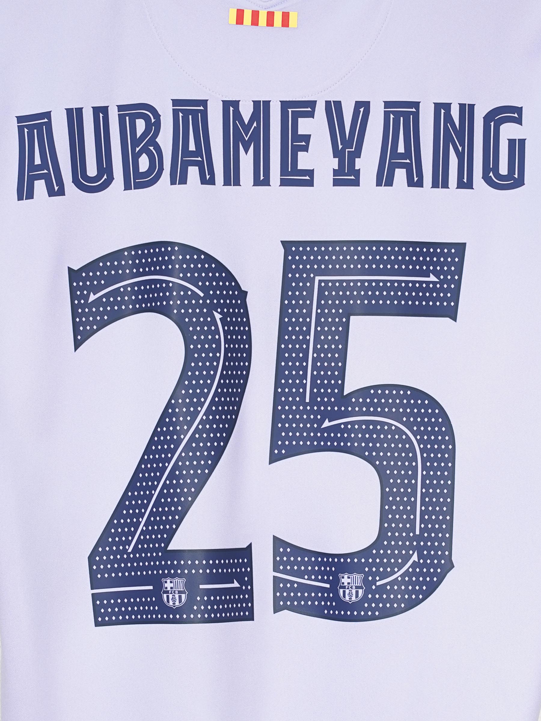 FC Barcelona Away Shirt 2021/22 Aubameyang 25 (M)