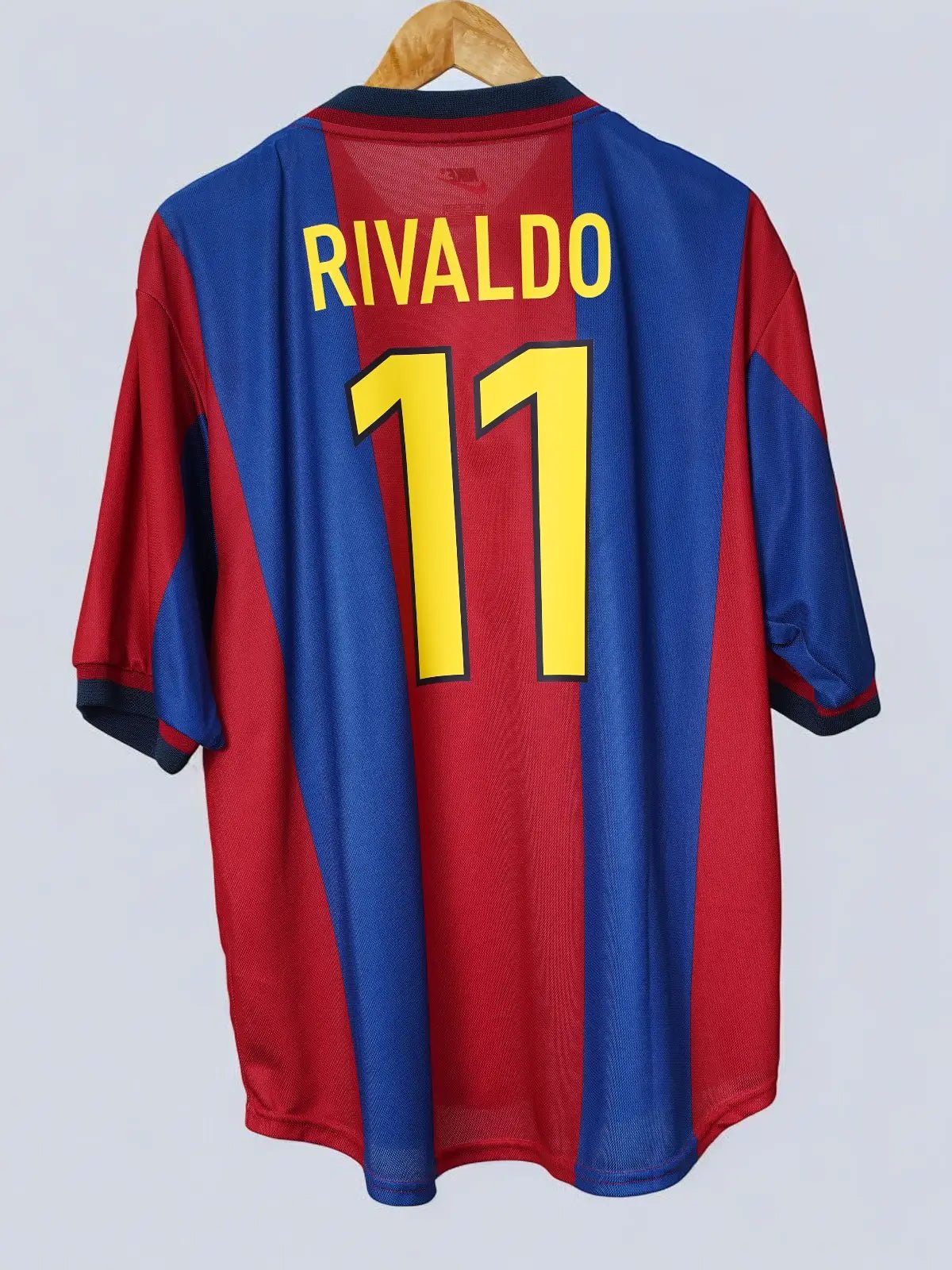 FC Barcelona Home Shirt 1998/99 Rivaldo 11 (XL)