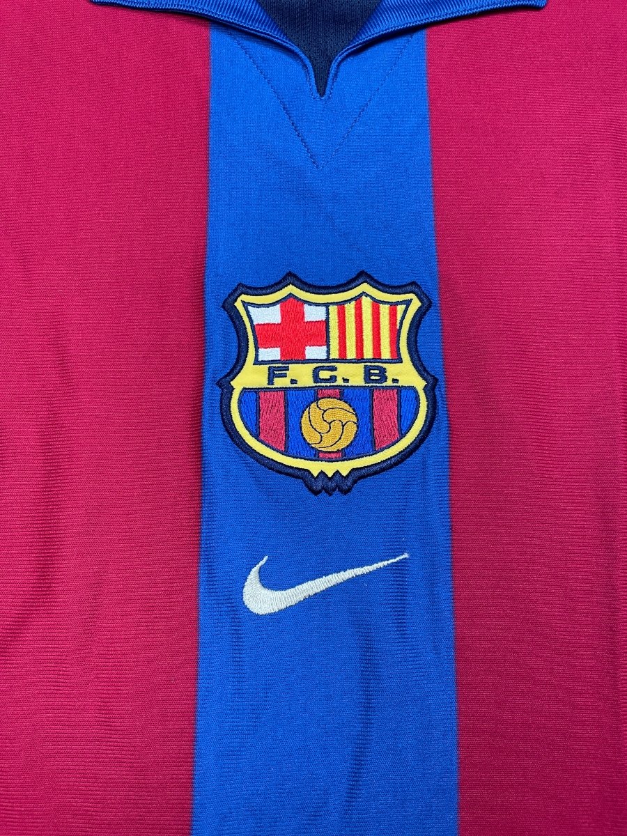 FC Barcelona Home Shirt 2001/2 - 10/10 - XL