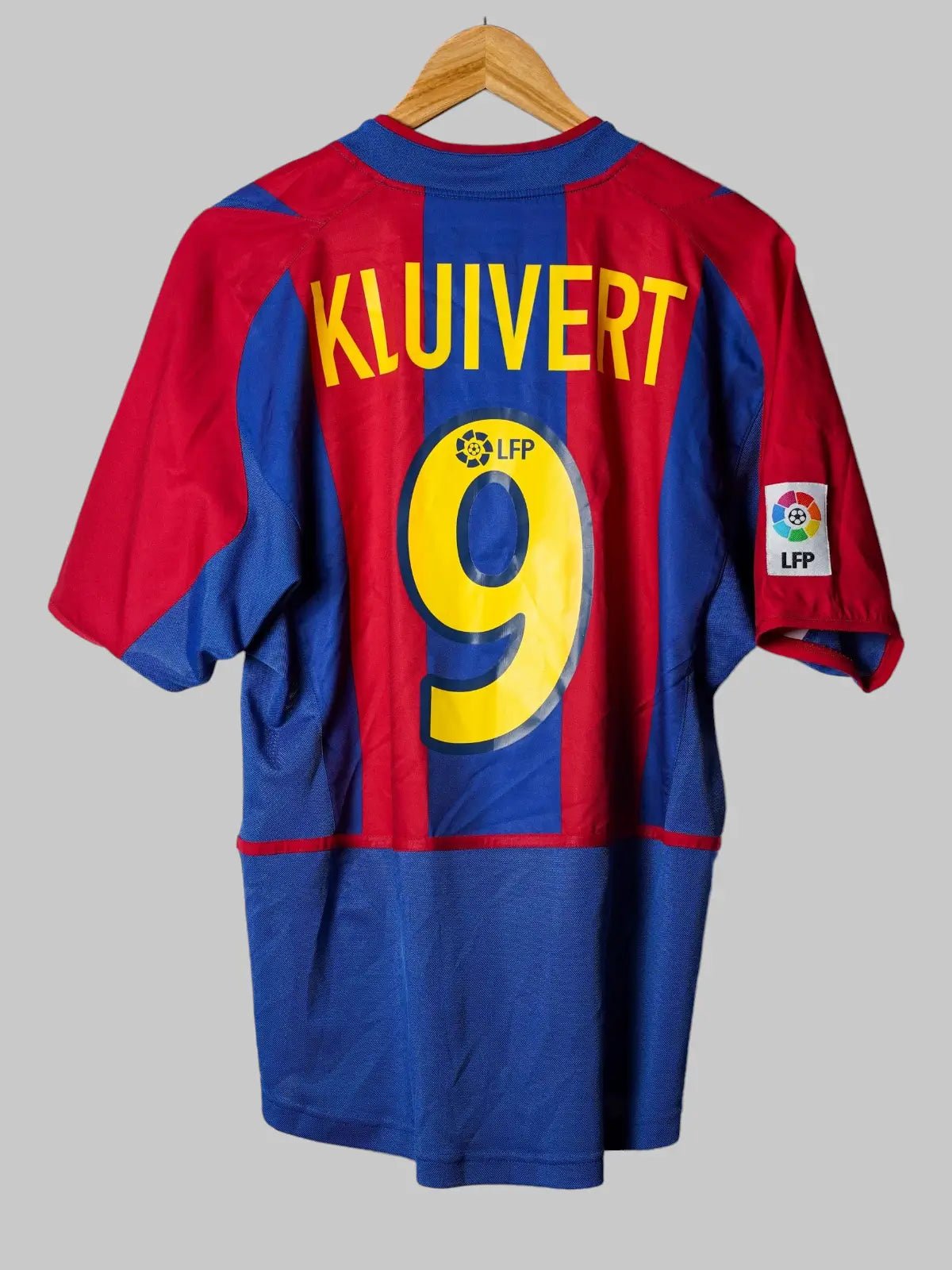 FC Barcelona Home Shirt 2002/3 Kluivert 9 (S)
