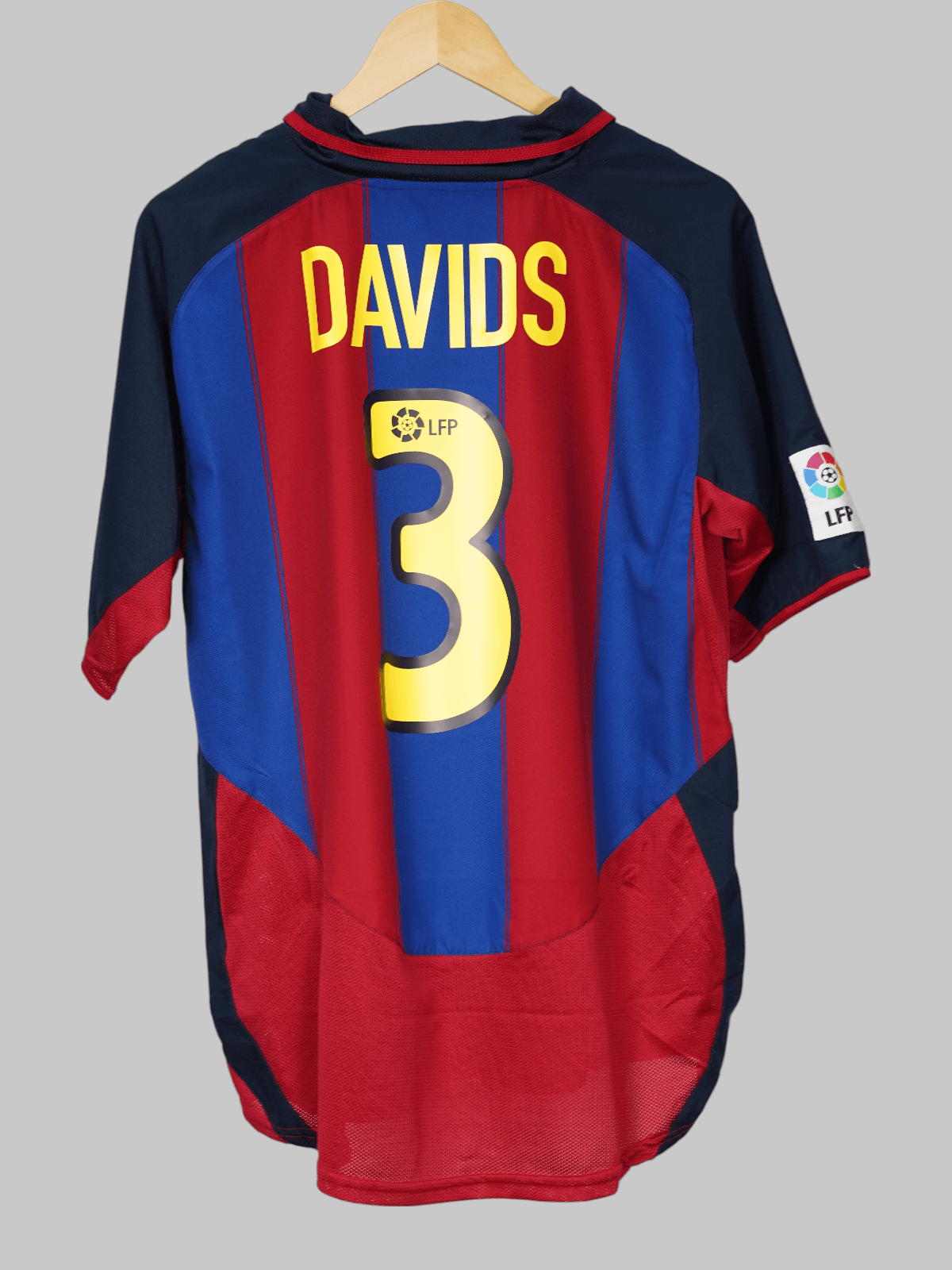 FC Barcelona Home Shirt 2003/4 Davids 3 (L)