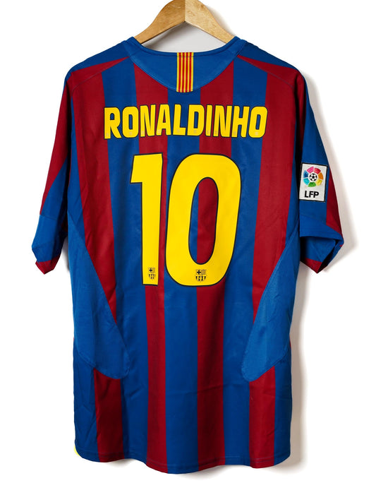 FC Barcelona Home Shirt 2005/6 Ronaldinho 10 (L)