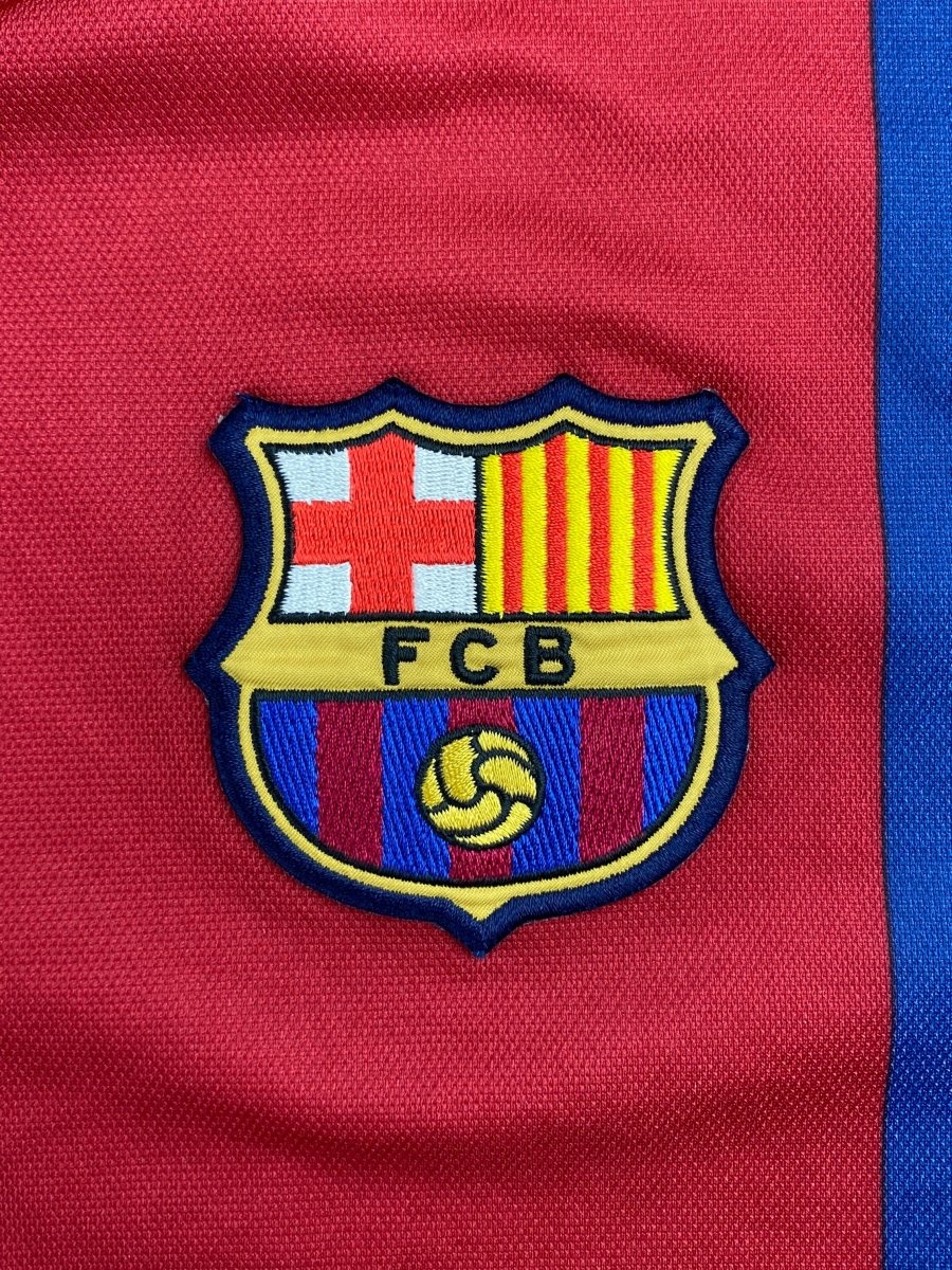 FC Barcelona Home Shirt 2006/07 - 9/10 - L