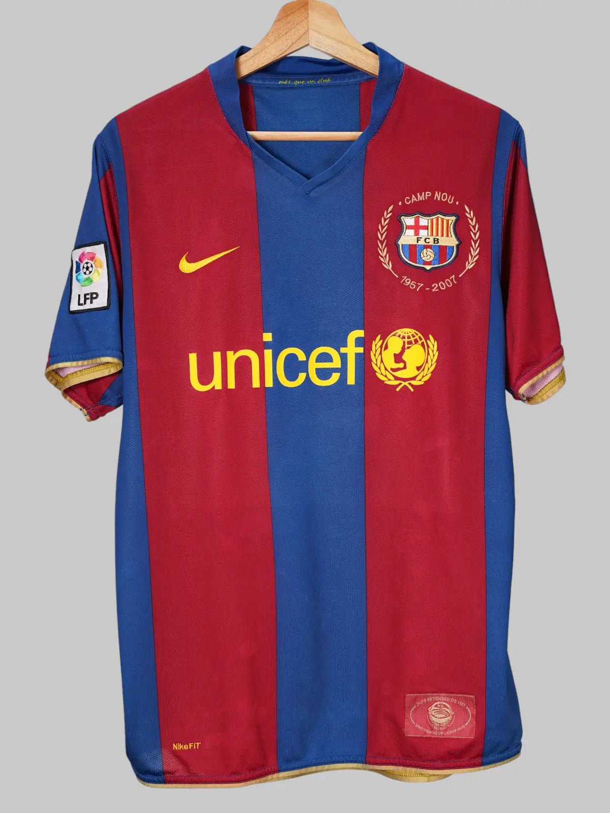 FC Barcelona Home Shirt 2007/8 Messi 19 (L)