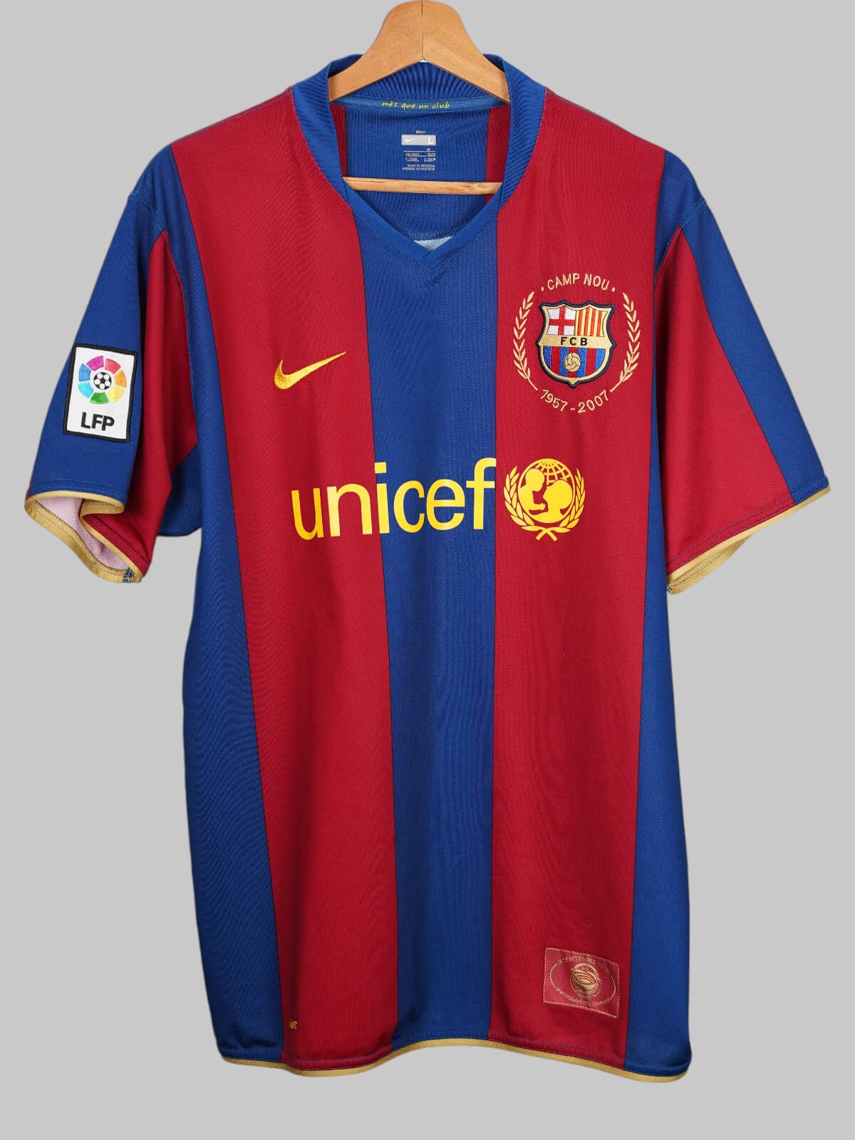 FC Barcelona Home Shirt 2007/8 Ronaldinho 10 (L)