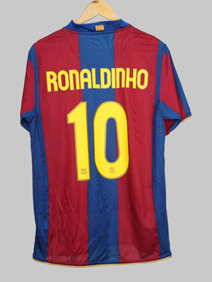FC Barcelona Home Shirt 2007/8 Ronaldinho 10 (M)
