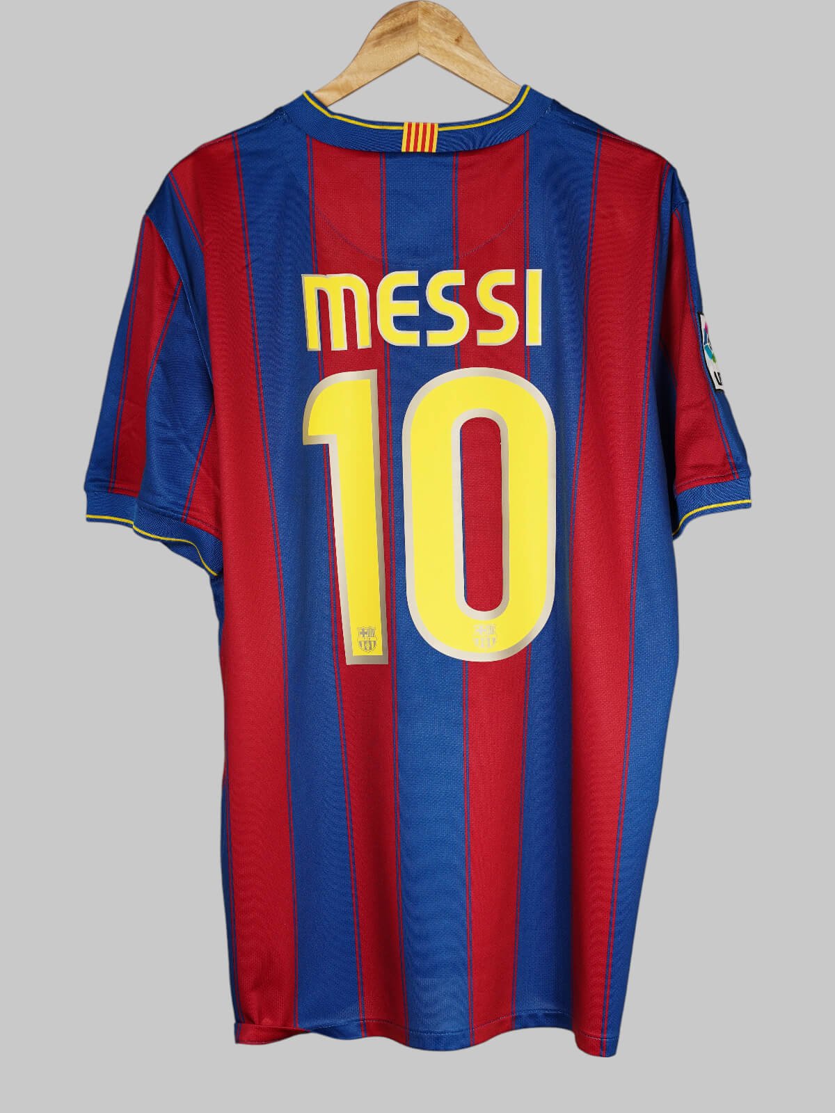 2009/10 Barcelona Messi #10 Home Shirt (XL) Nike | First11