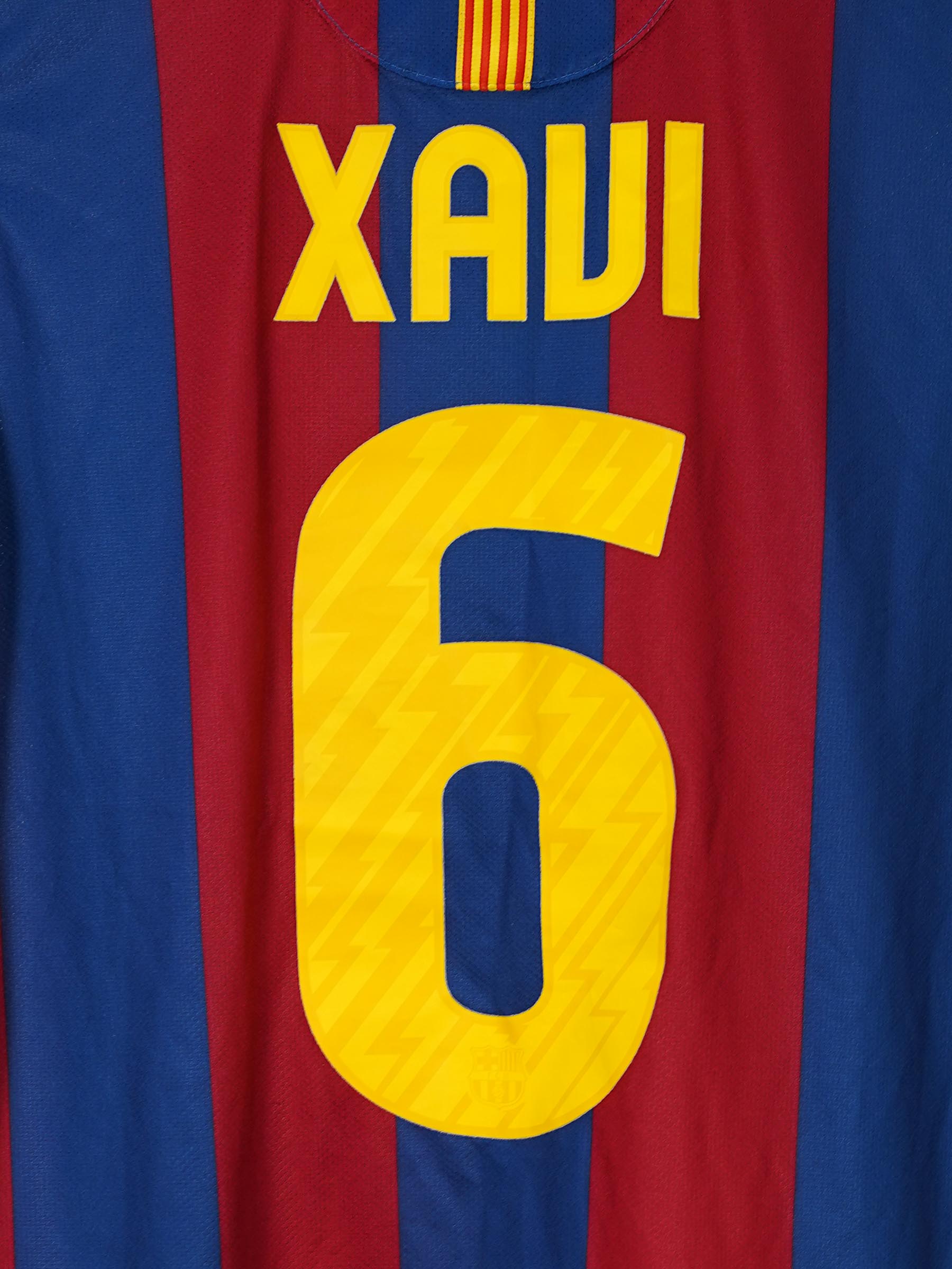 FC Barcelona Home Shirt 2010/12 Xavi 6 (Womens L)