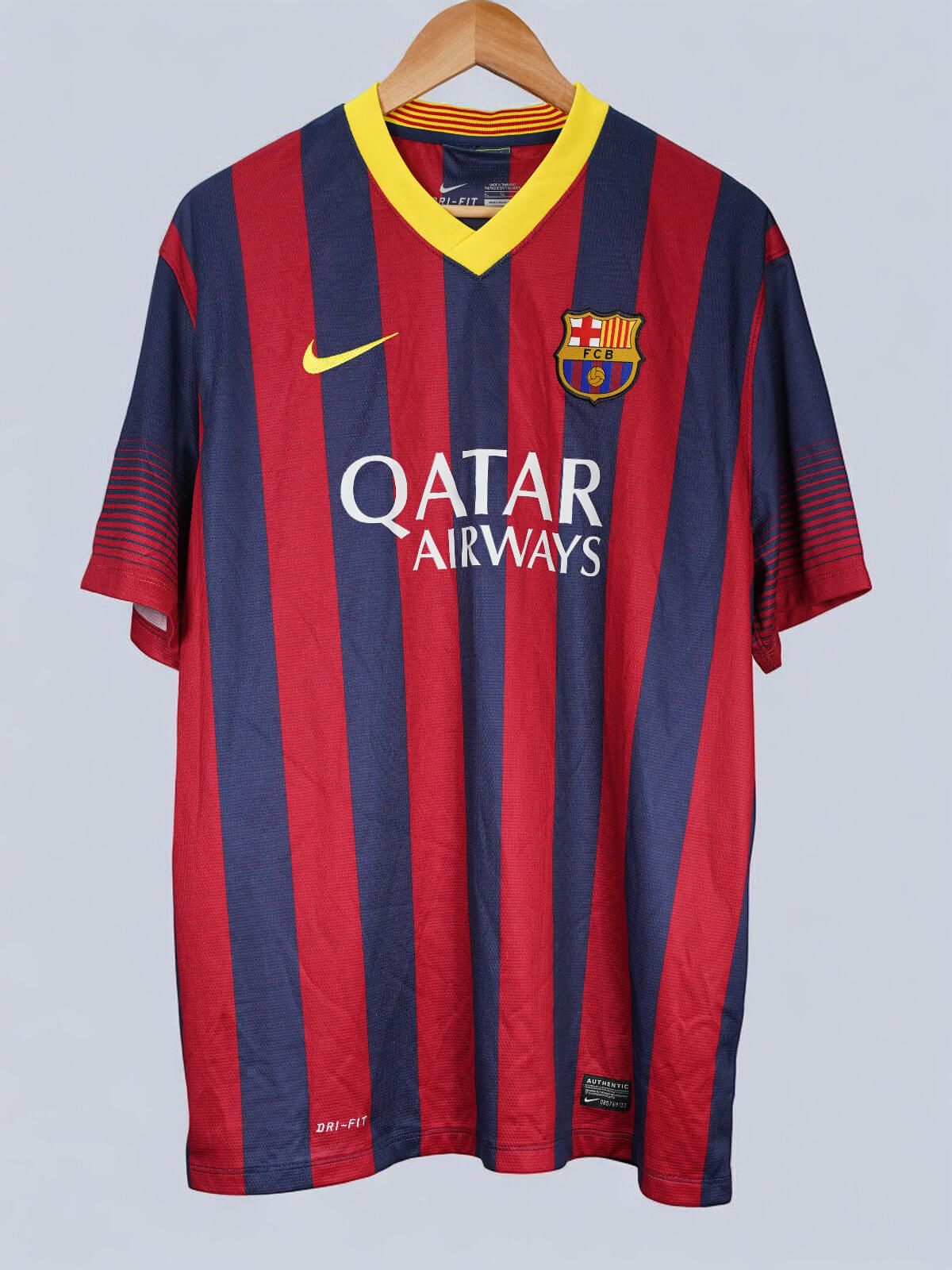 2013/14 Barcelona Neymar Jr #11 Home Shirt (XL) Nike | First11