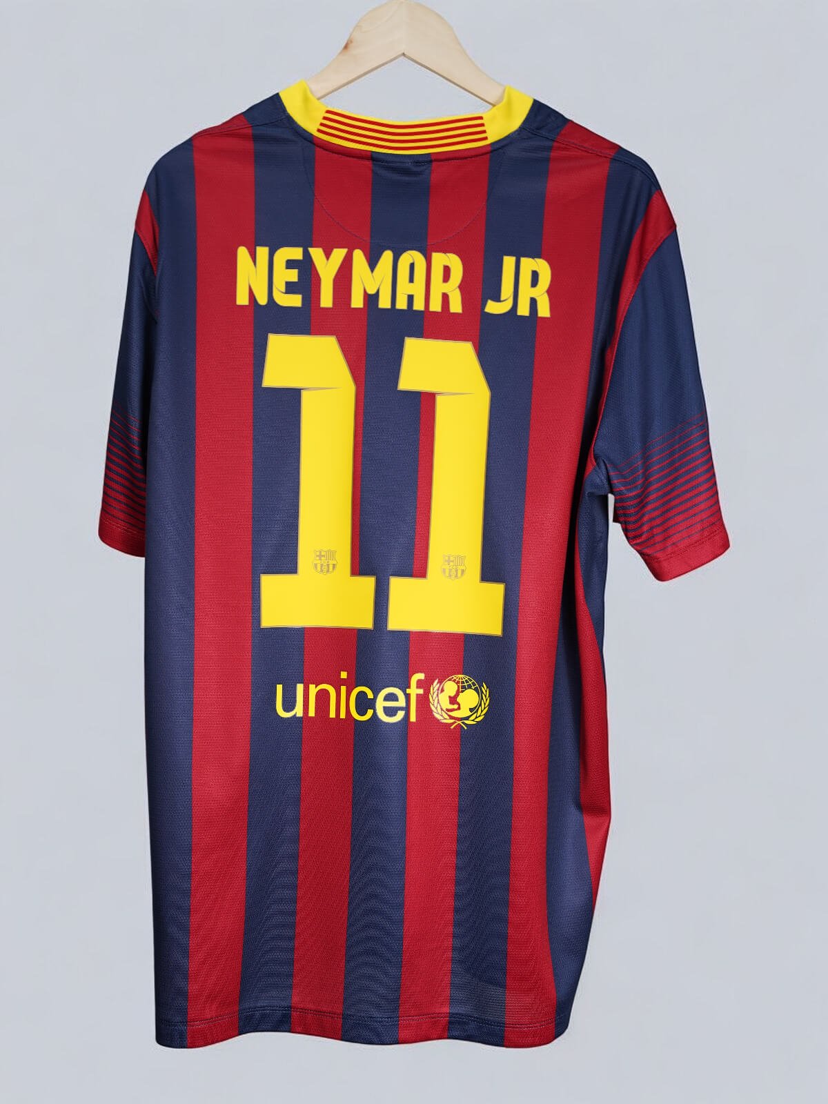 2013/14 Barcelona Neymar Jr #11 Home Shirt (XL) Nike | First11