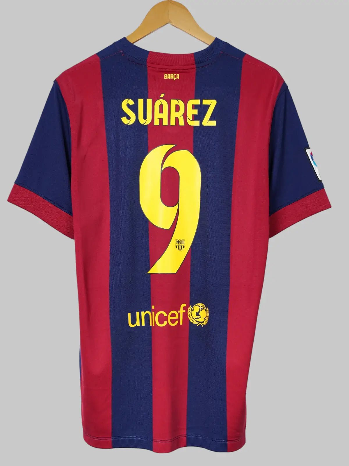 2014/15 Barcelona Suarez #9 Home Shirt (L) Nike | First11