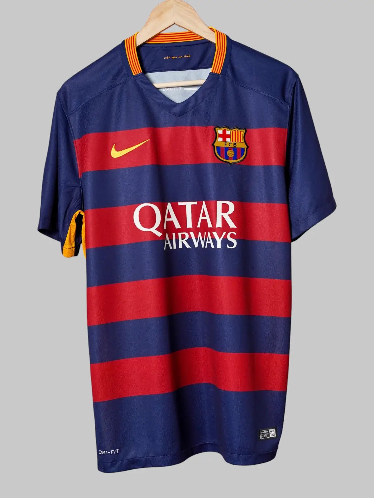 2015/16 Barcelona #17 Home Shirt (L) Nike | First11