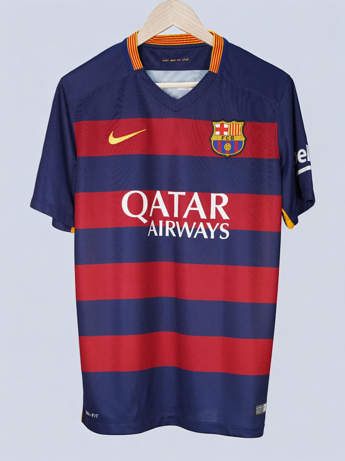 2015/16 FC Barcelona Neymar Jr #11 Home Shirt (M) Nike – First11