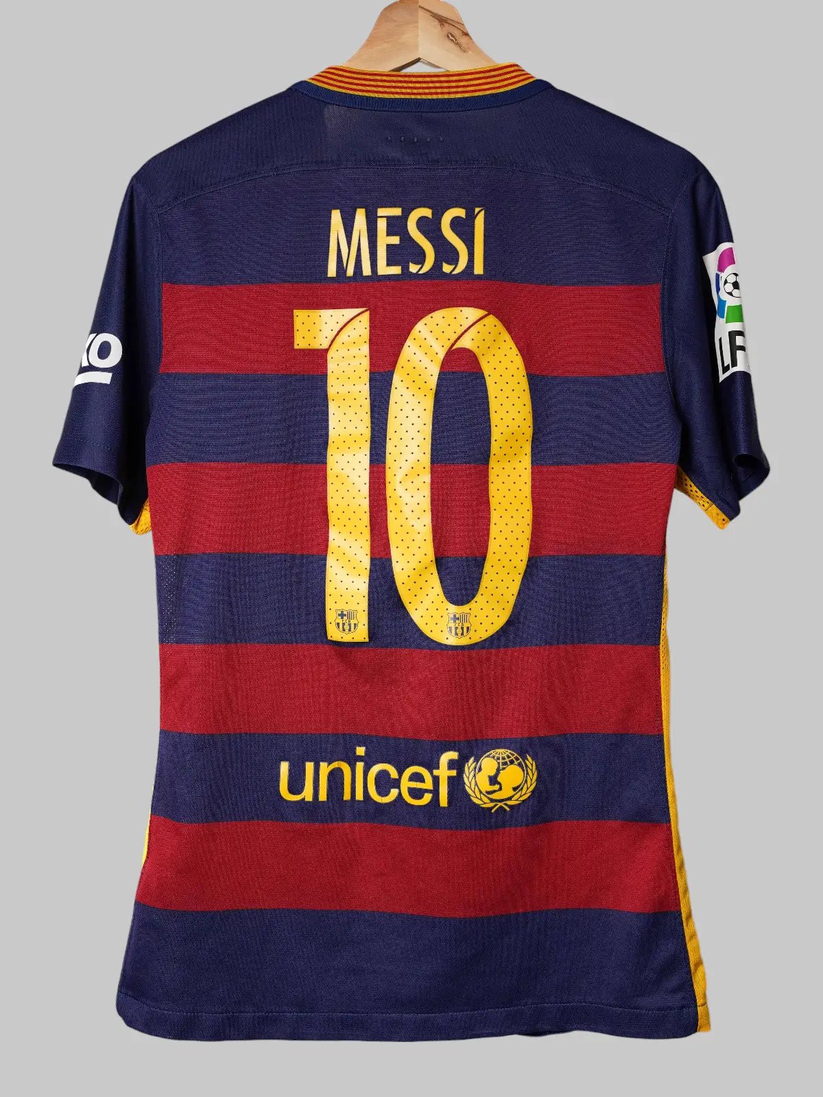 FC Barcelona Home Shirt 2015/16 Player Issue Messi 10 (S)