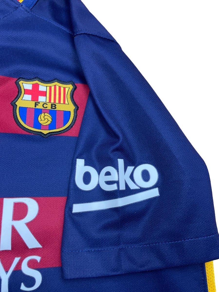 FC Barcelona Home Shirt 2015/16 Suarez #9 - 9/10 - XL Kids