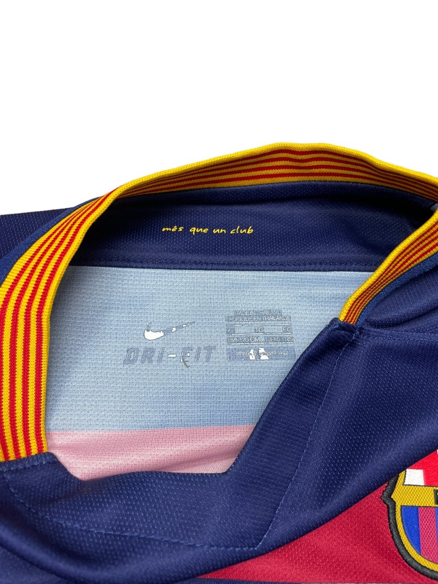 FC Barcelona Home Shirt 2015/16 Suarez #9 - 9/10 - XL Kids