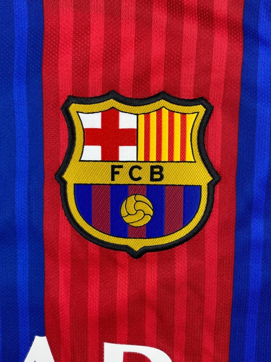 FC Barcelona Home Shirt 2016/17 Messi #10 BNWT - 10/10 - XL