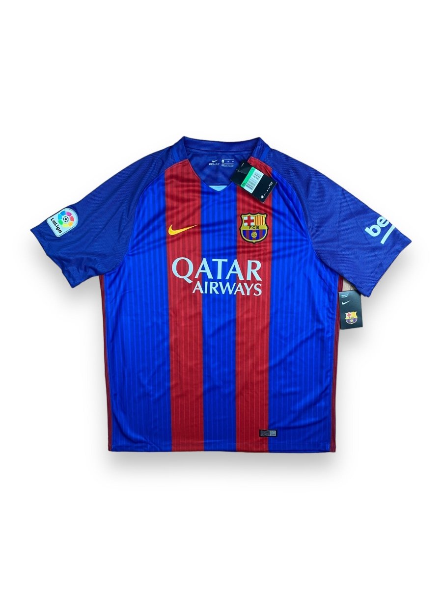 FC Barcelona Home Shirt 2016/17 Messi #10 BNWT - 10/10 - XL