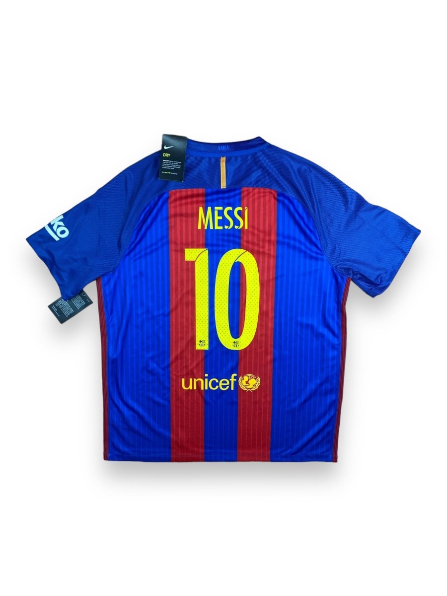 FC Barcelona Home Shirt 2016/17 Messi #10 BNWT - 10/10 - XL