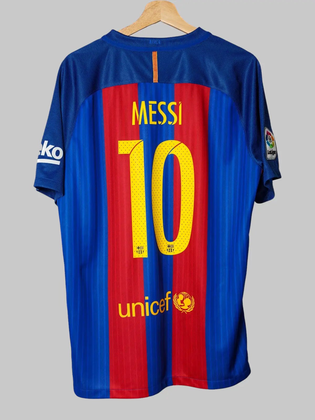 FC Barcelona Home Shirt 2016/17 Messi 10 (L)
