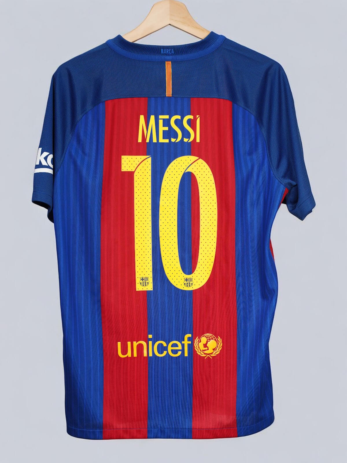 2016/17 Barcelona Messi #10 Home Shirt (M) Nike | First11