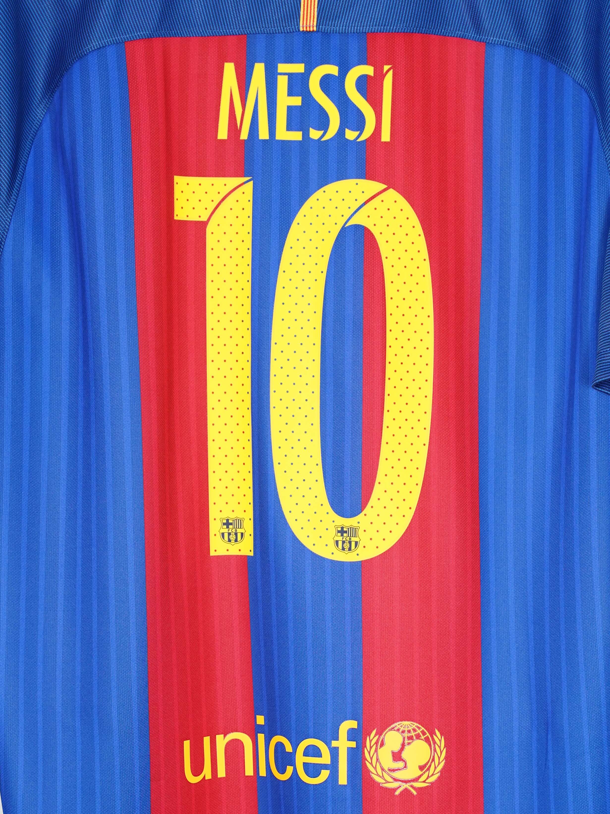 FC Barcelona Home Shirt 2016/17 Messi 10 (XL)