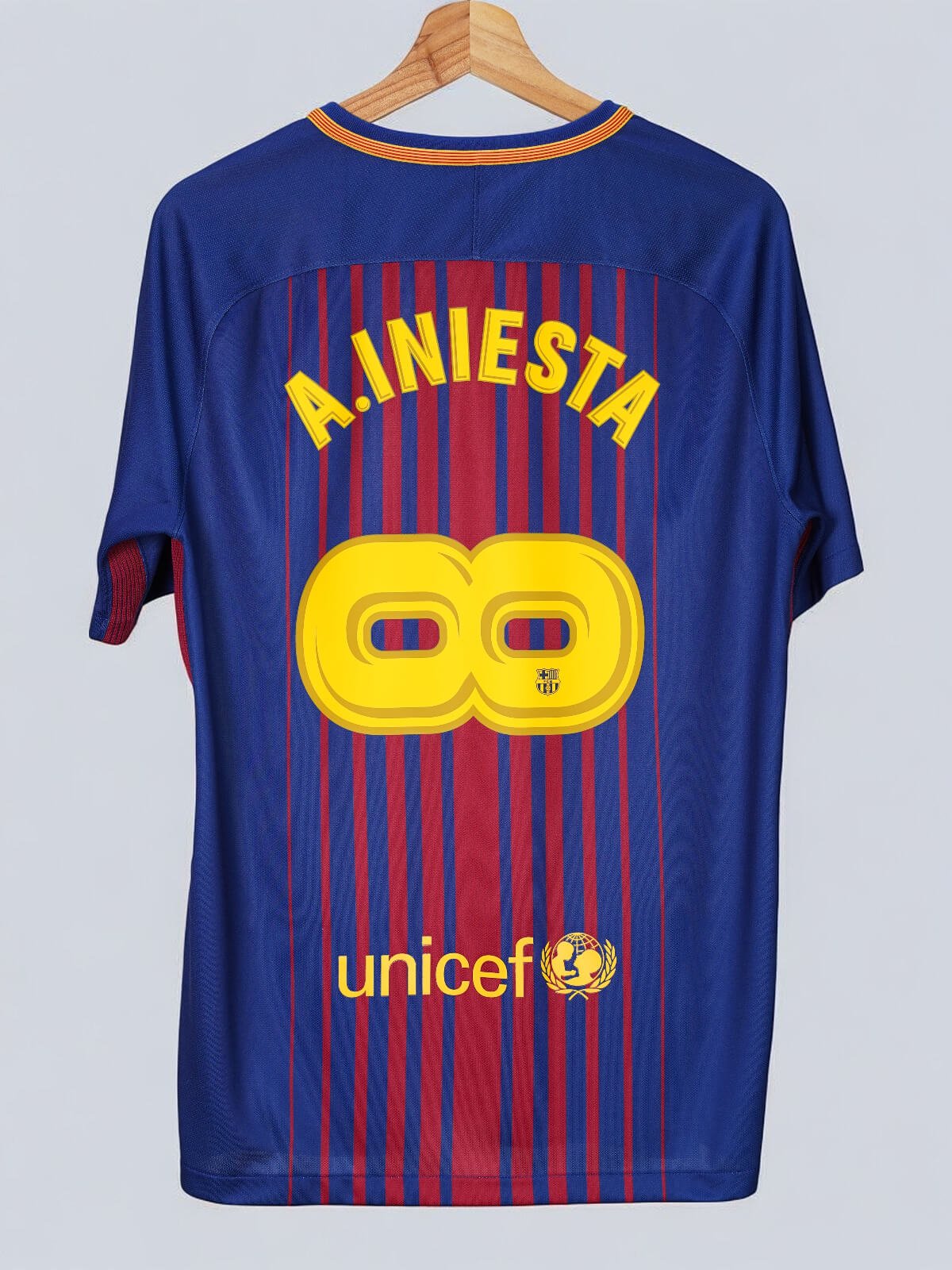 FC Barcelona Home Shirt 2017/18 A.Iniesta 8 (M)