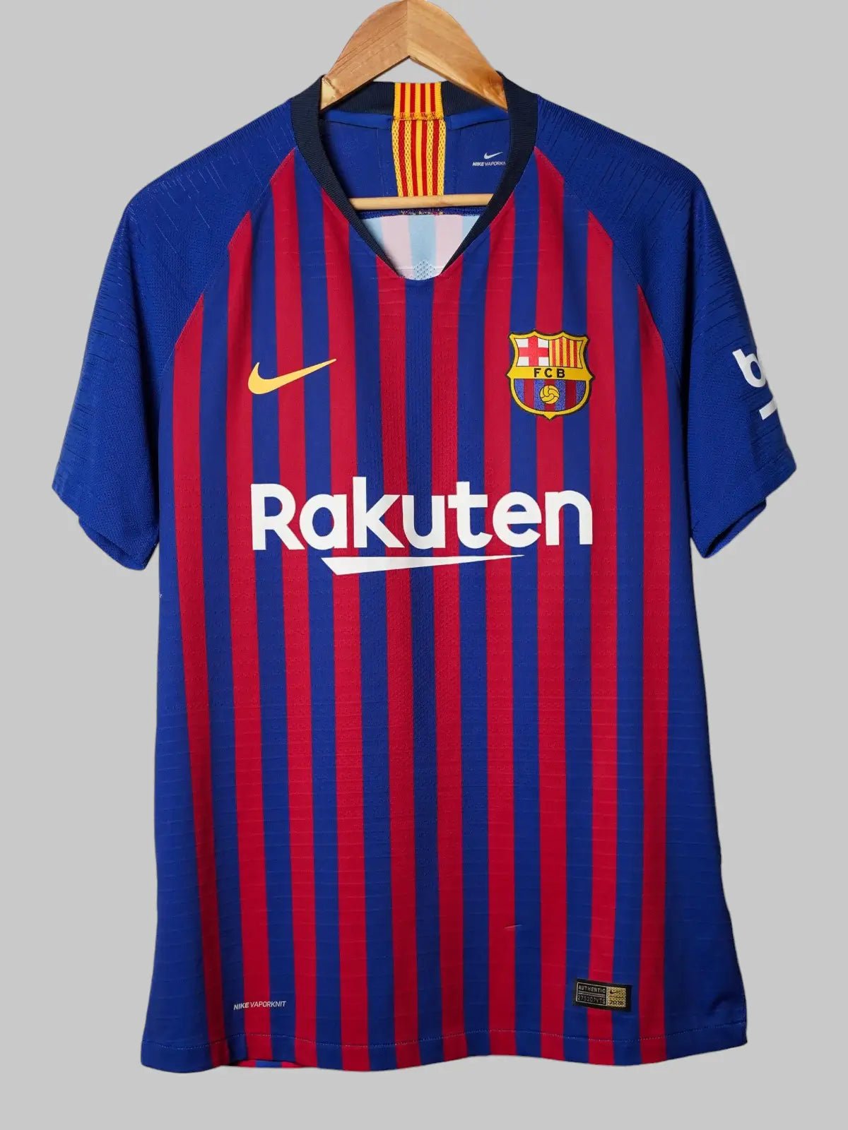 FC Barcelona Home Shirt 2018/19 Messi 10 Player Issue (M)