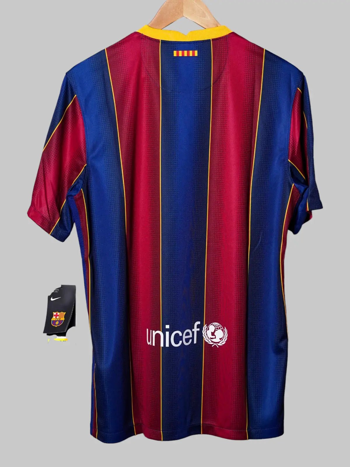 FC Barcelona Home Shirt 2020/21 BNWT (L)