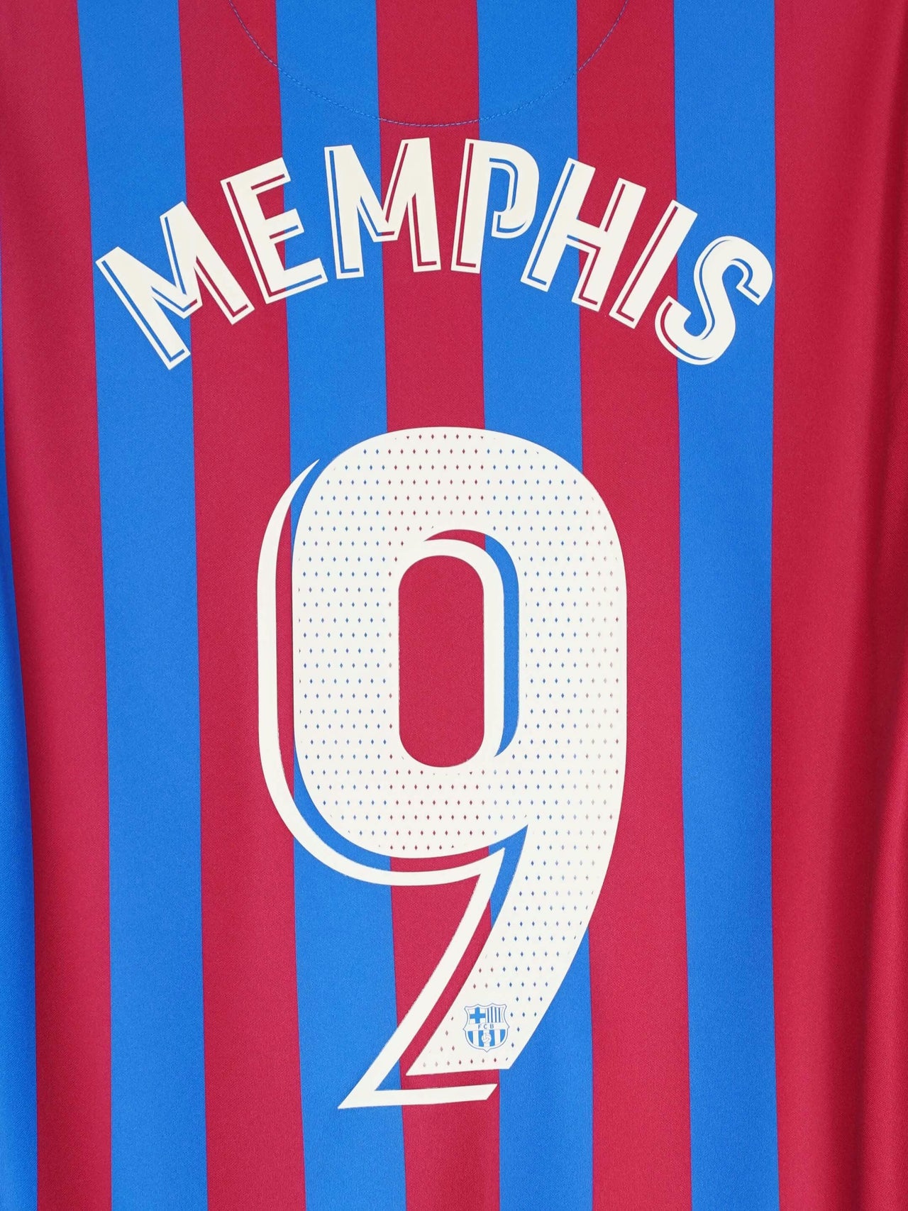 FC Barcelona Home Shirt 2021/22 Memphis 9 (L)