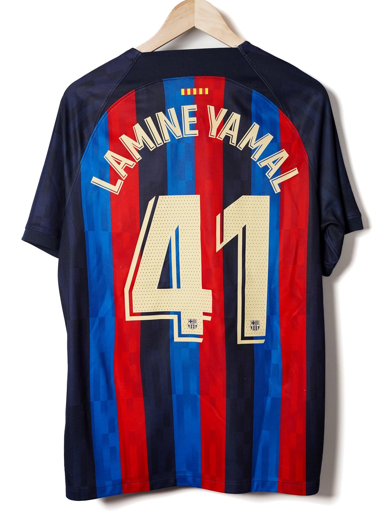 FC Barcelona Home Shirt 2022/23 Lamine Yamal 41 (L)